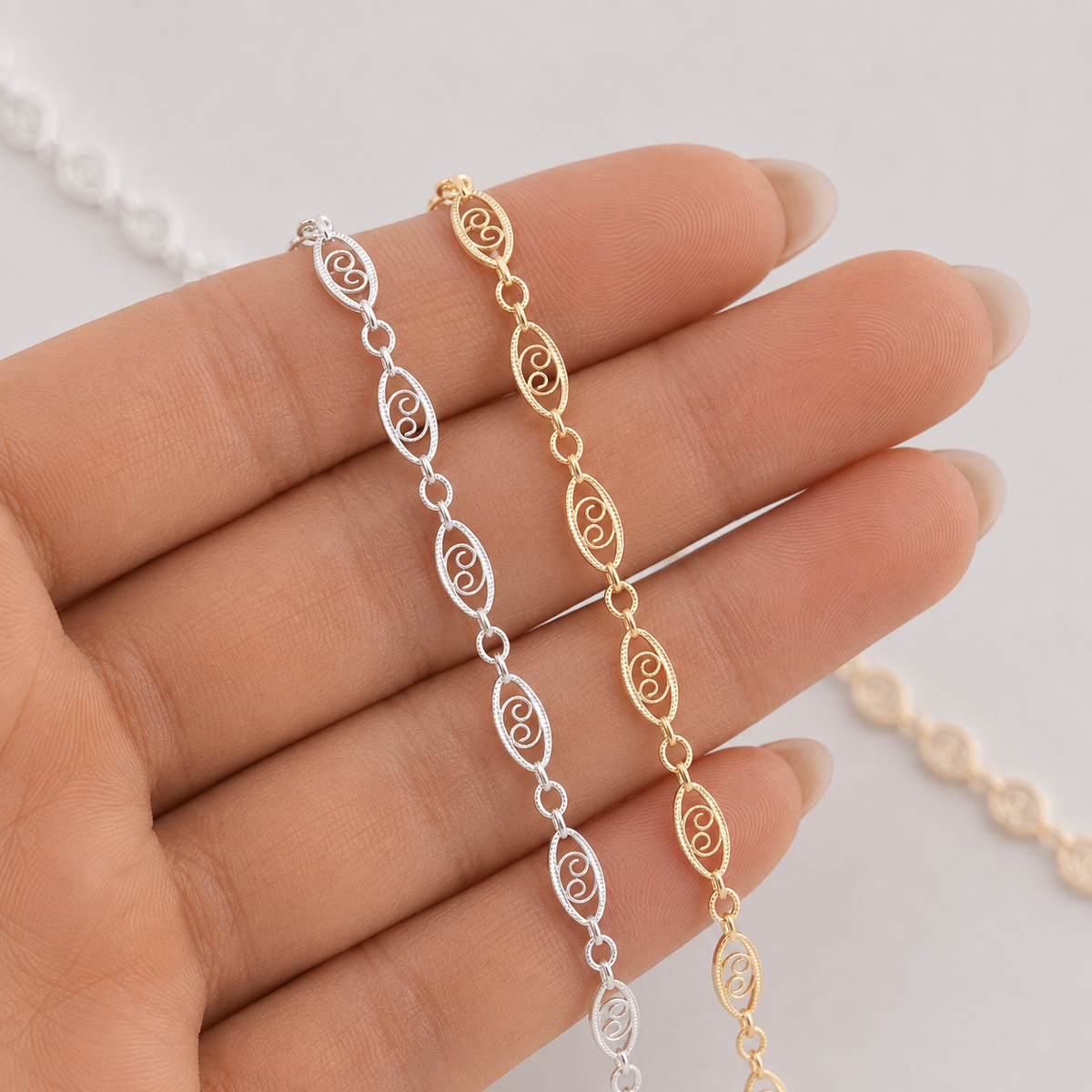 Vintage Scroll Chain